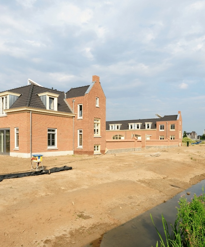 Complete woningbouwproject in aanbouw